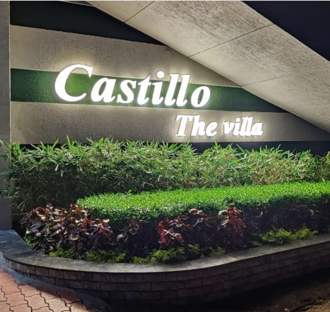 Castillo  Villa – 1